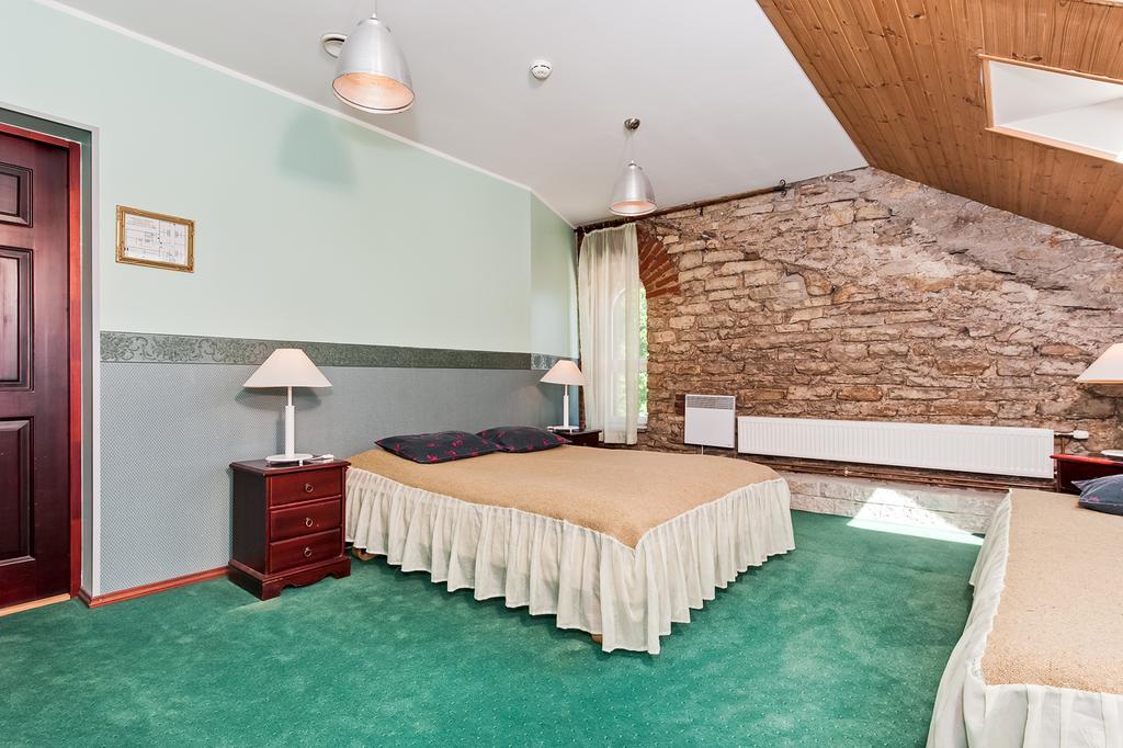 Veskisilla Hotel Türi Екстериор снимка