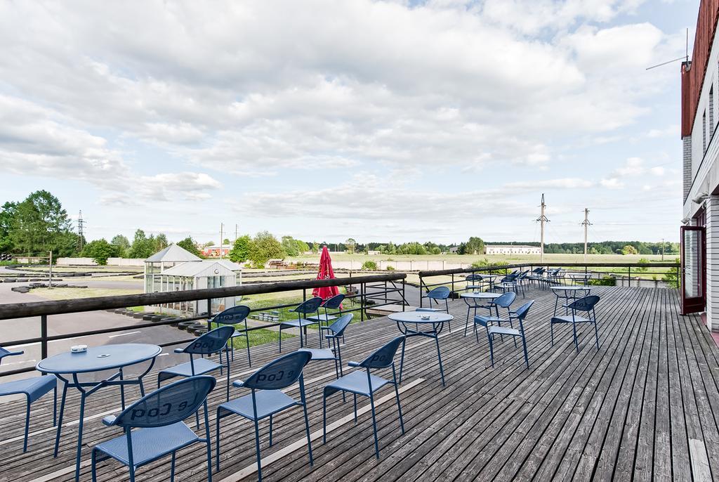 Veskisilla Hotel Türi Екстериор снимка
