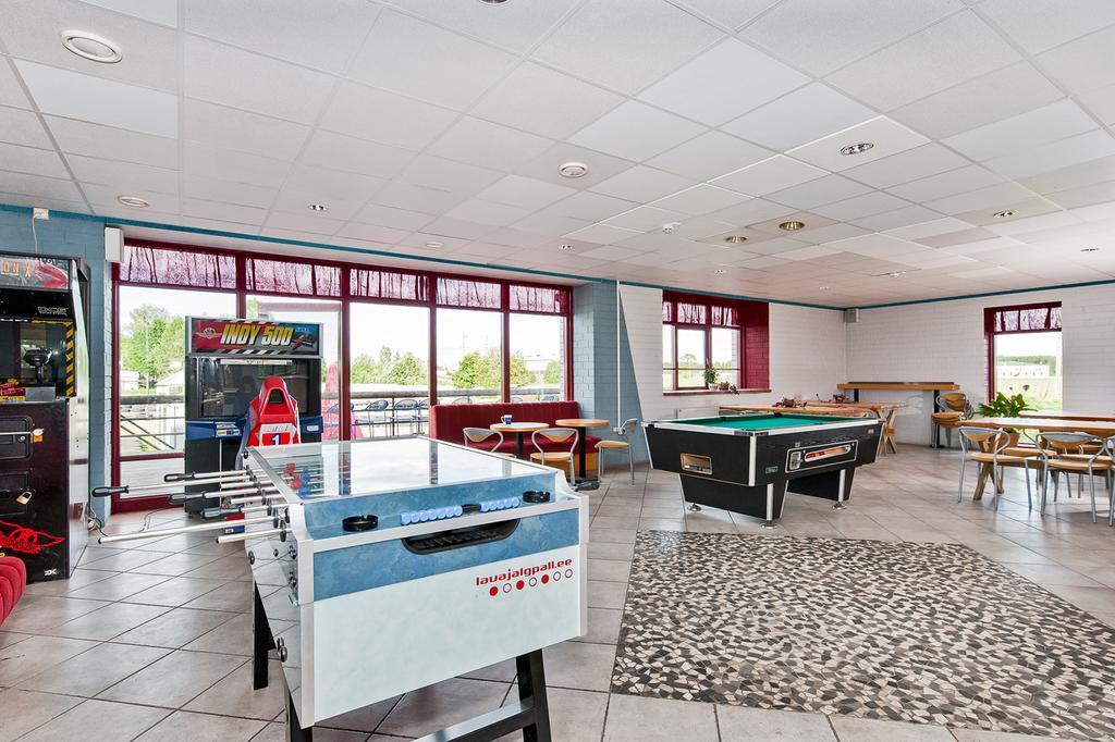 Veskisilla Hotel Türi Екстериор снимка