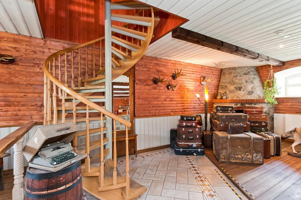 Veskisilla Hotel Türi Екстериор снимка