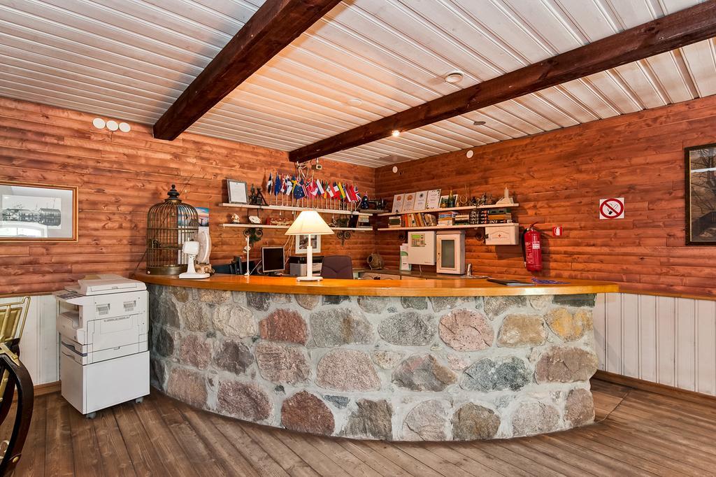 Veskisilla Hotel Türi Екстериор снимка