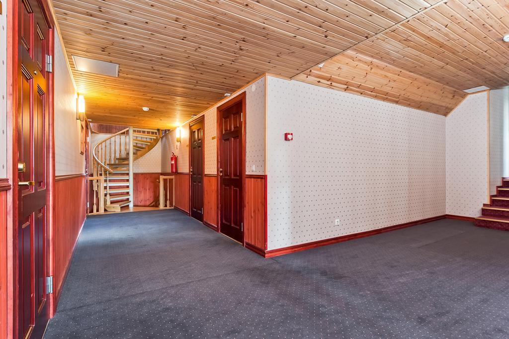 Veskisilla Hotel Türi Екстериор снимка