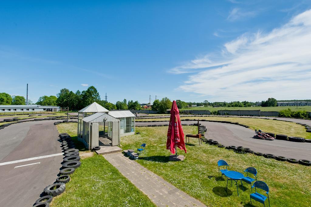 Veskisilla Hotel Türi Екстериор снимка