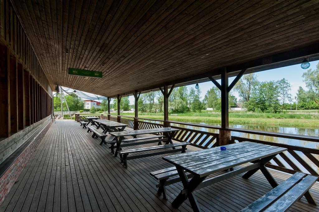 Veskisilla Hotel Türi Екстериор снимка